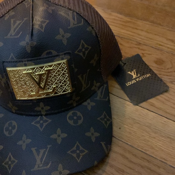 Never worn Louis Vuitton ￼ baseball cap - Picture 2 of 4